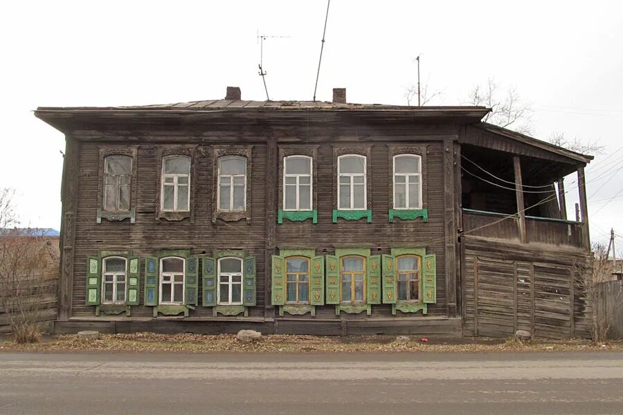 Купить недвижимость канск. Драматический театр Канск. Старый дом Канск. Канск архитектура. Краеведческий музей Канск.