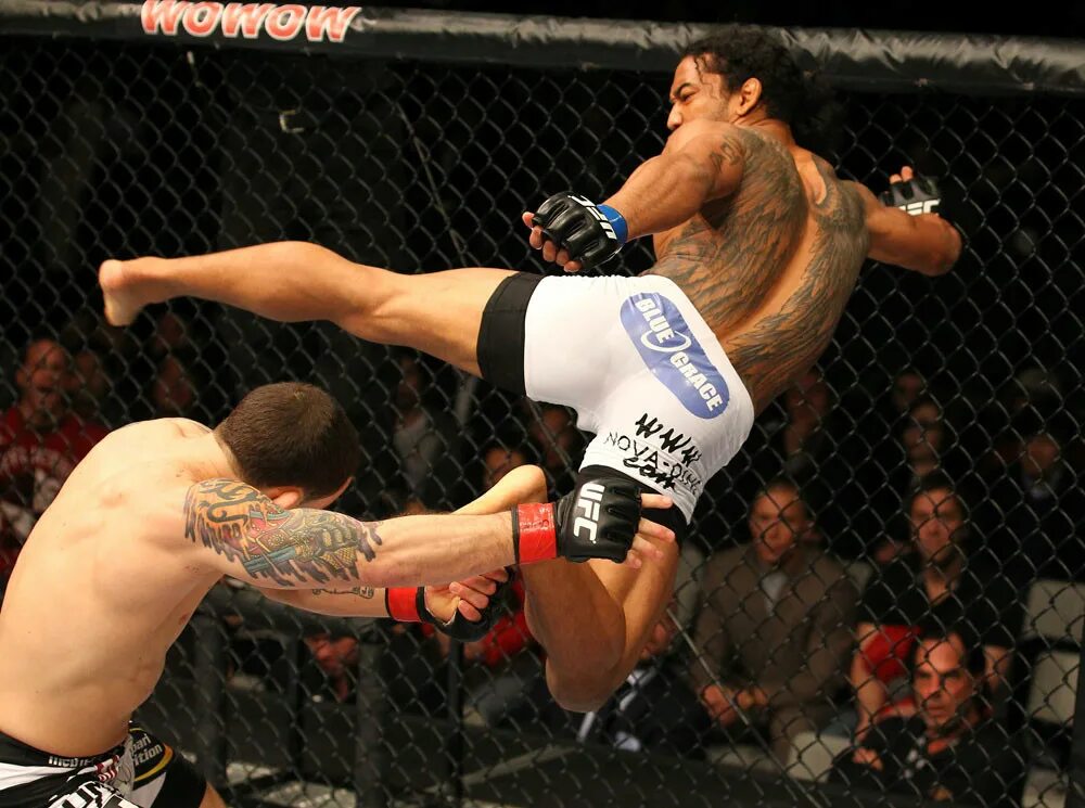 Ufc без правил. Фрэнки эдгар бенсон хендерсон. ufc 144 henderson. мма.юэф.си.бой.безправил.. бой бенсон хендерсон и фрэнки эдгар.