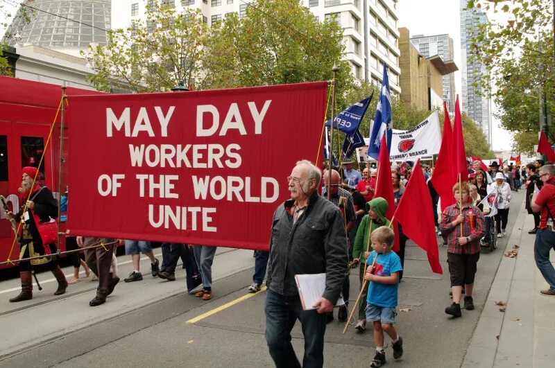 First may day. May Day. 1 Мая в Великобритании. 1 May Day. День труда праздник в США.