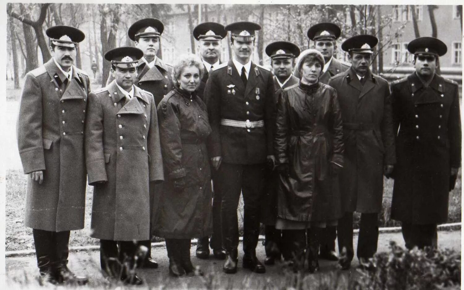 Прапорщиков найти. 341 школа прапорщиков гсвг. форст цинна 1988.