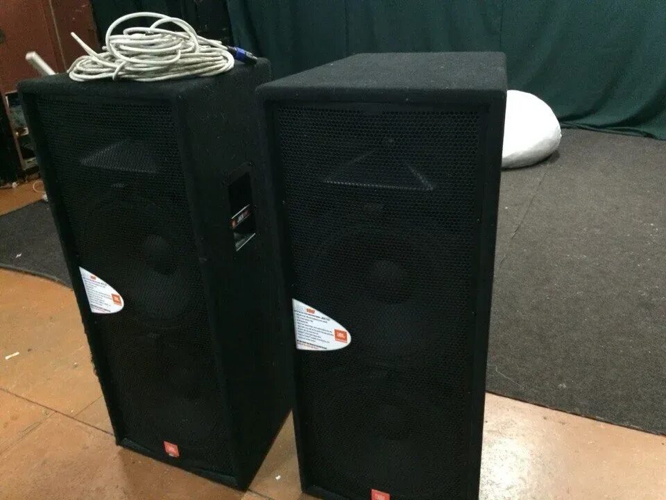 Б у акустика куплю. JBL jrx212d. Колонки JBL 115 концертные. Jrx125 JBL пассивная акустическая. JBL jrx218s сабвуфер.