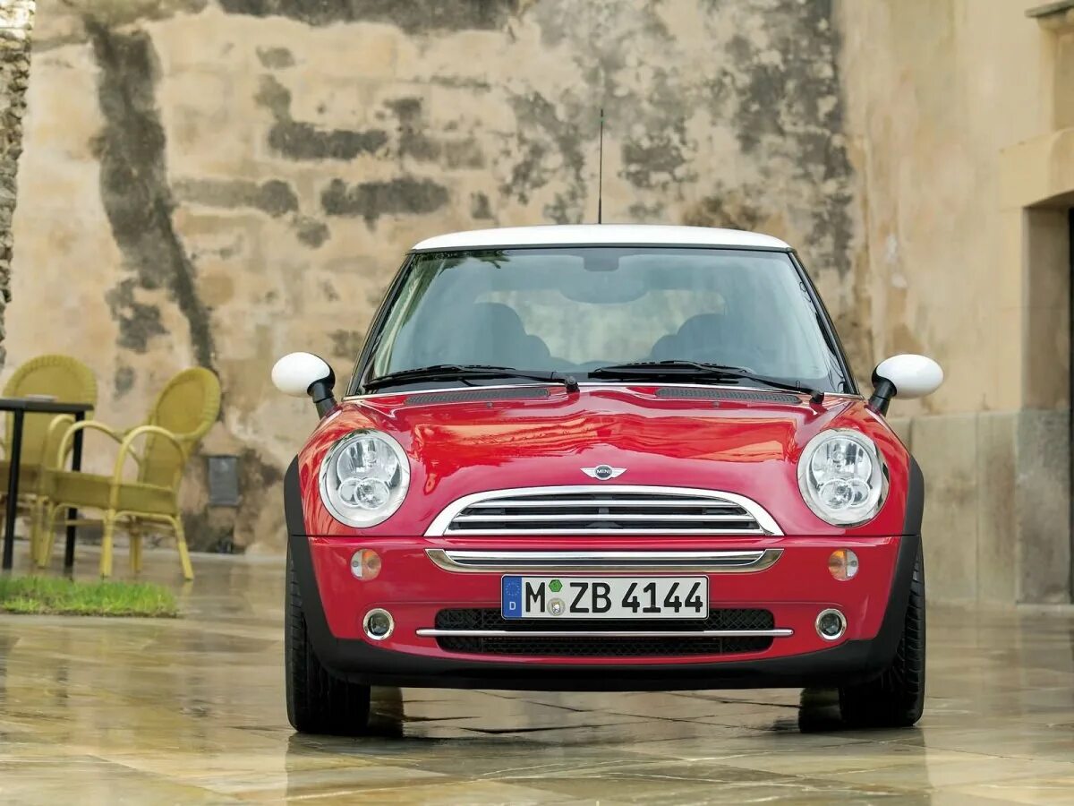 Мини купер 4х дверный. Mini cooper s cabriolet. Мини купер марка. Mini cooper cabrio 2018. Мини купер марка машины.