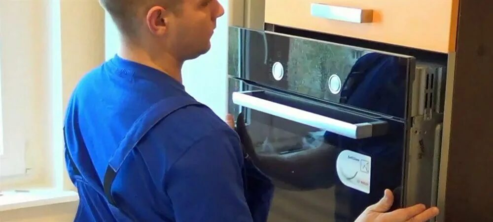 неисправная электроплита. сервисный центр духовок. духовой шкаф мастер чинит. мастер по ремонту посудомоечных машин. мастер по ремонту электроплит.