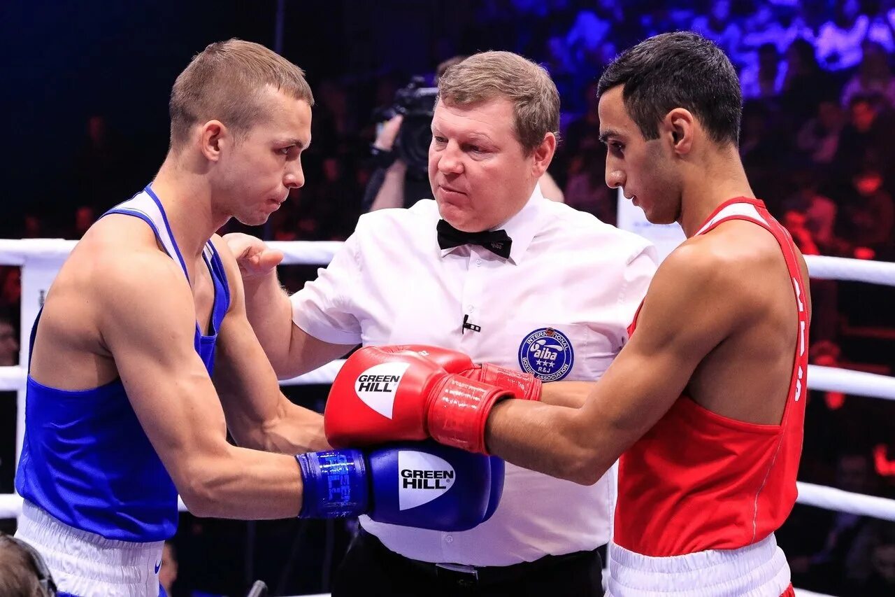 Действующие чемпионы по боксу. Мазур боксер. Габил Мамедов бокс.