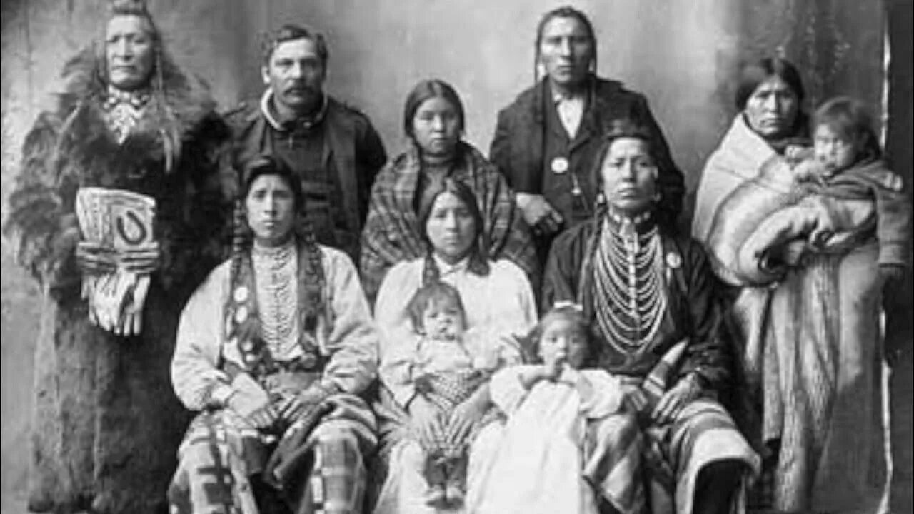 Индейцы семья современная. Большая индейская семья 5. Большая индейская семья 5. Большая индейская семья 5. Фотосессия в стиле индейцев.