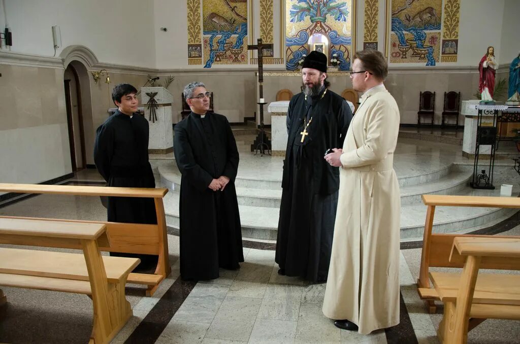 открытки для рукоположения священника католика. игумен католик 5 букв. католический папа нг. кирилл горбунов священник. настоятель католического храма южно сахалинск.