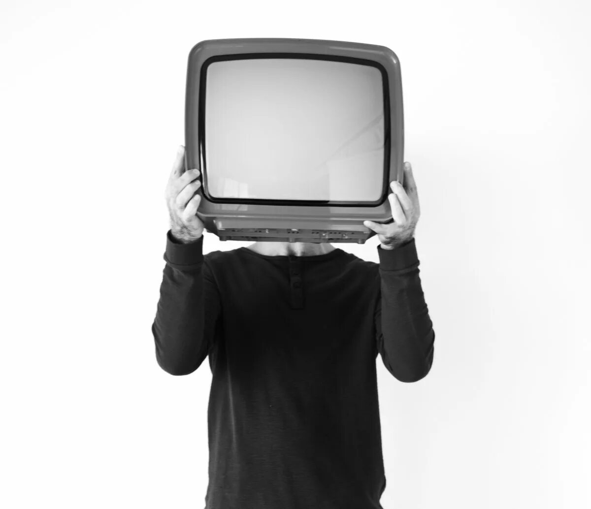 Tv man edit. Компьютер вместо головы. Человек с телевизором вместо головы. Человек телевизор арт. Tv man edit.