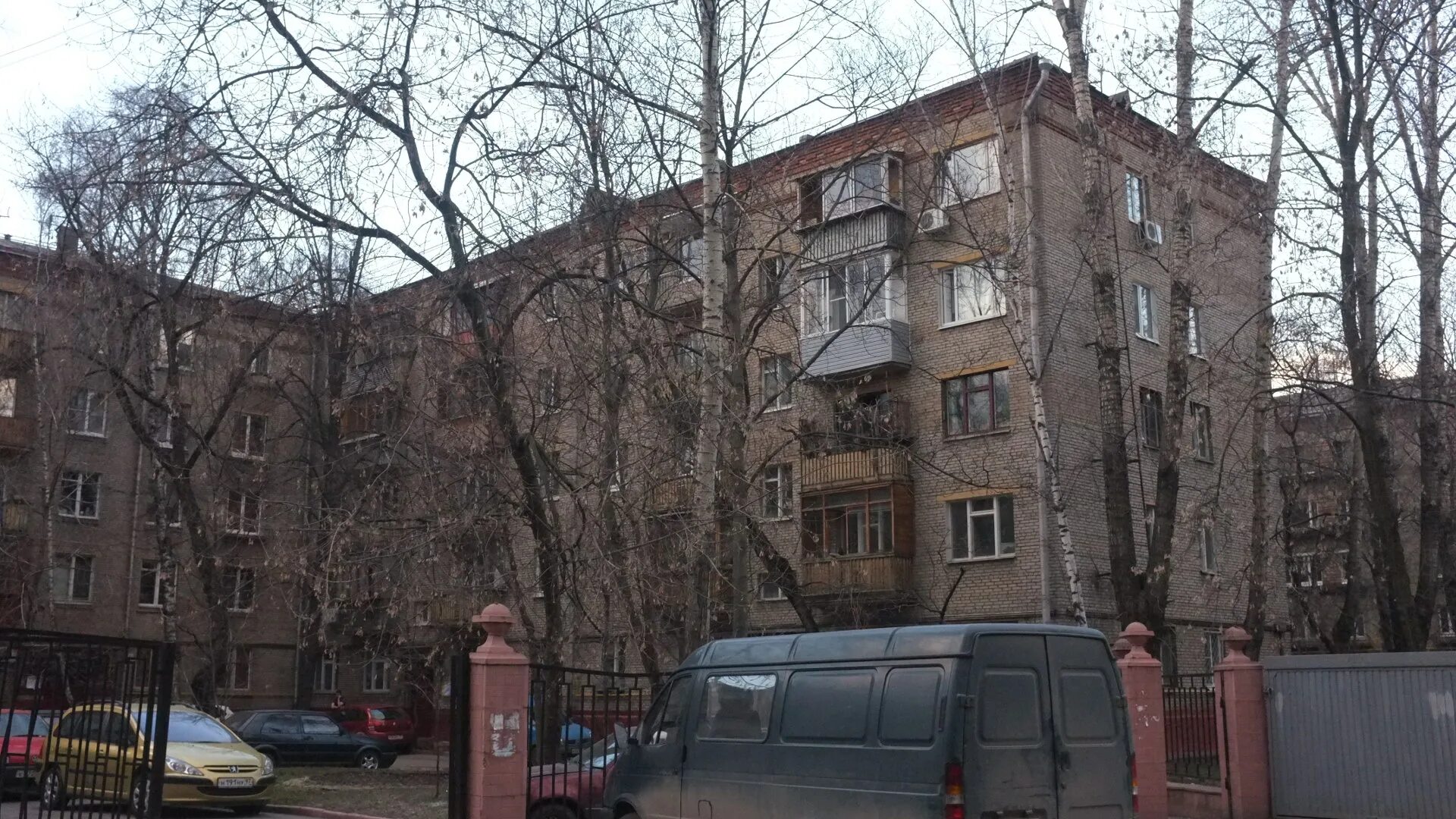 Четыре лапы , Часовая улица, 11 ст4