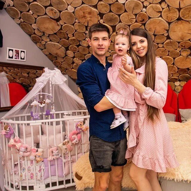 дом участники семья