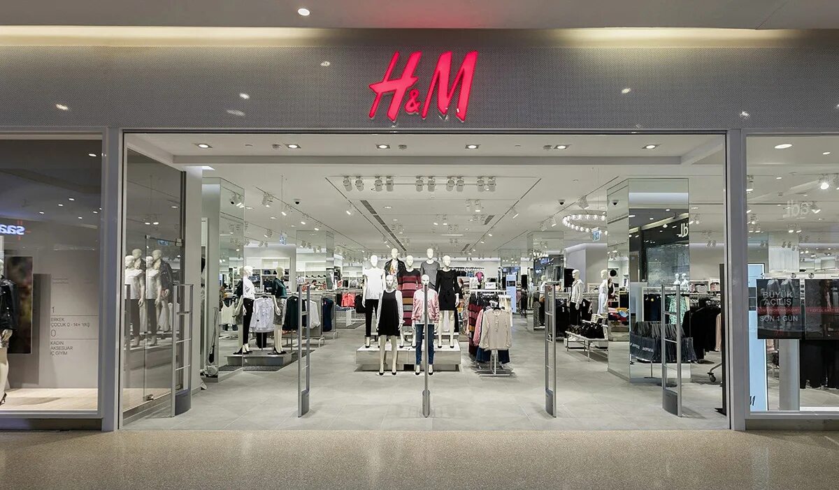 H store. HM HM HM. Эйч энд эм Иваново. H M Брянск. Аэропарк HM.