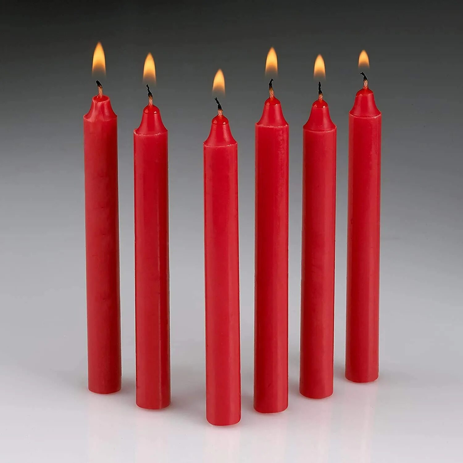 Красная свеча. Свечи длинные. Свечи красные восковые.