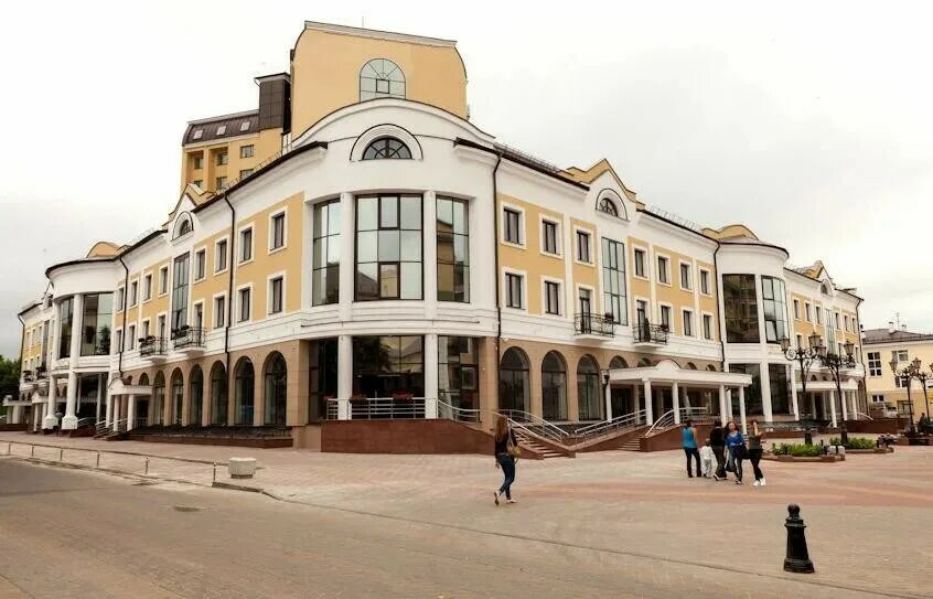 Дидас персия. Дидас брест мгазиннизких цен. Брест, ул. Дидас персия. Брест центр города.