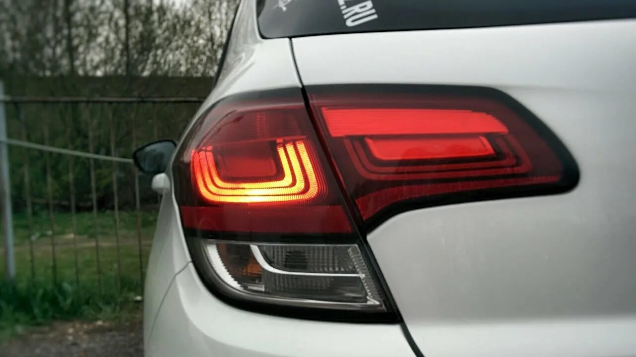 Led taillights Citroen c4. Задние led фонари Citroen c4. Задние фонари Ситроен с4 седан 2014г. Задние фары Citroen c4 b7. Фары ситроен с4 хэтчбек