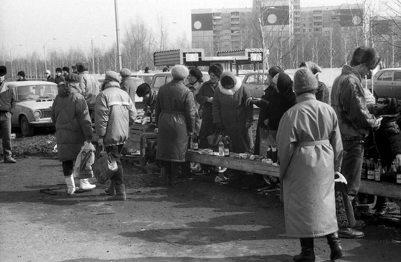 Конец восьмидесятых начало девяностых. Одежда 90х мужская. Конец восьмидесятых начало девяностых. Барнаул 90-е. Дискотека 1996.