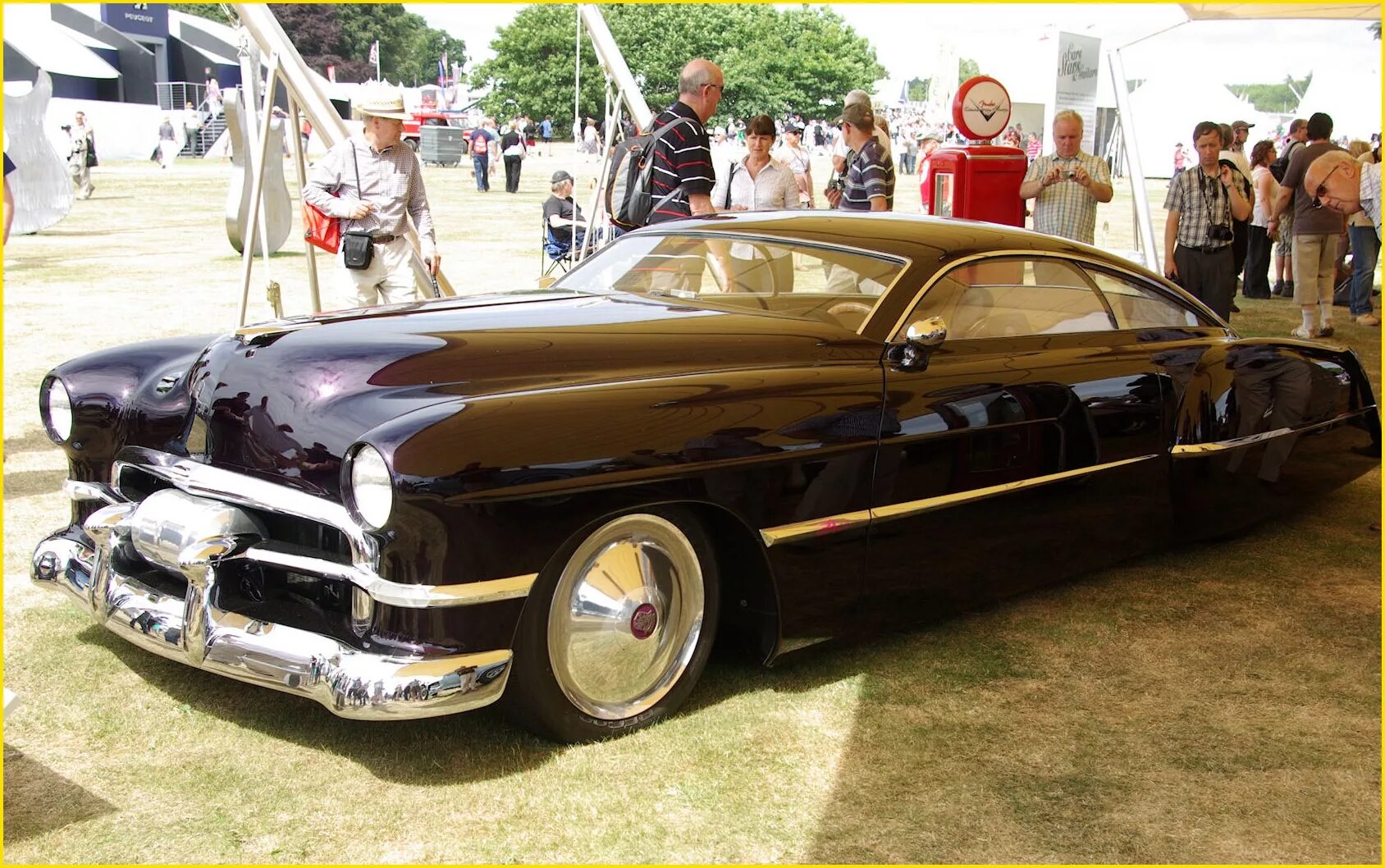 Кадиллак 1948. 48 Cadillac Series 62 Sedanette "CADZZILLA". Cadillac 50. Кадиллак Шевроле 60х. Пятидесяти машинами