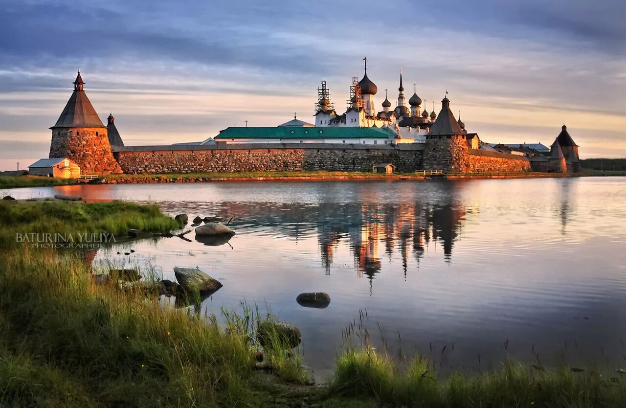 Остров Соловки Карелия. Соловецкий Кремль Соловецкие острова. Карелия Соловецкие острова монастырь. Соловецкий монастырь на белом море. Соловецкие острова область