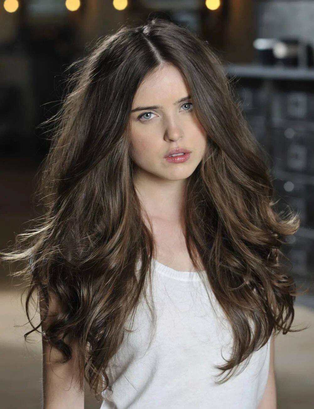 стрижка каскад на длинные черные волосы. каскад на длинных черных волосах. николь шерзингер волосы длинные. меган фокс прически. стрижка на длинные темные волосы.