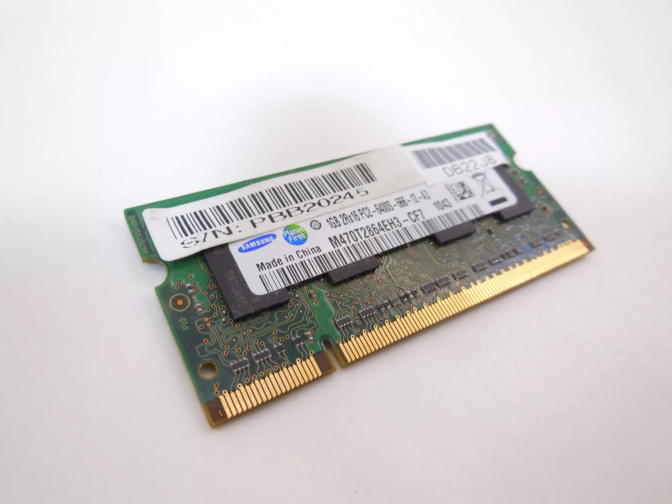 Память ноутбук 4 2. Оперативная память Samsung ddr3 so-DIMM 1 GB ddr3. ОЗУ ddr2 Samsung 1gb. Оперативная память самсунг ддр2. Оперативная память для ноутбука ddr3 2gb Samsung.