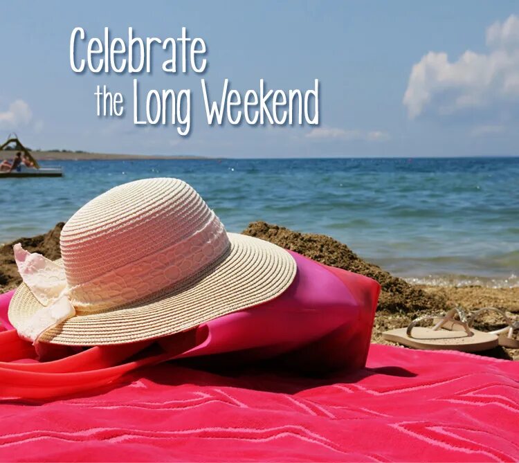 Праздники 2023 неофициальные. Holiday weekends. Совместный уикенд надпись. Леттеринг family. Weekends.