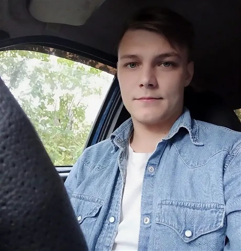 Фото 24 года. Парень 24. парни 18 лет киров. темный парень 24 года. влад горячев кирово-чепецк.