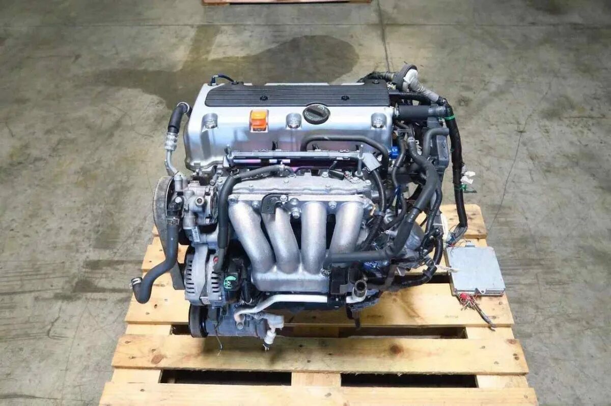 Двигатель Honda k24a3. Мотор Хонда CRV k24 z1. Двигатель Хонда 2.4. Мотор k24a Accord.