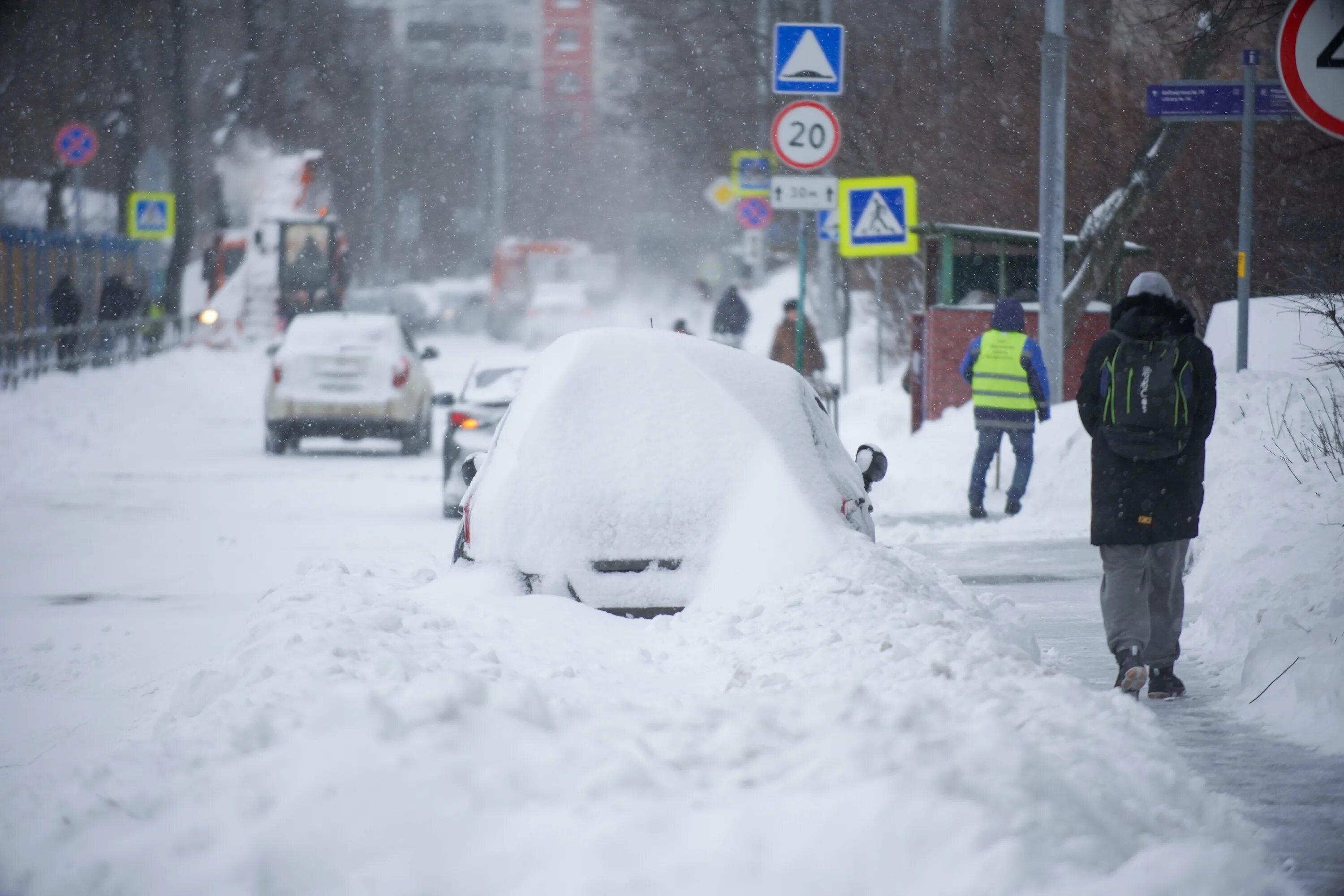 Снегопад в Москве 13 февраля 2021. Снег в Москве. Снегопад в Москве. Сильный снегопад.