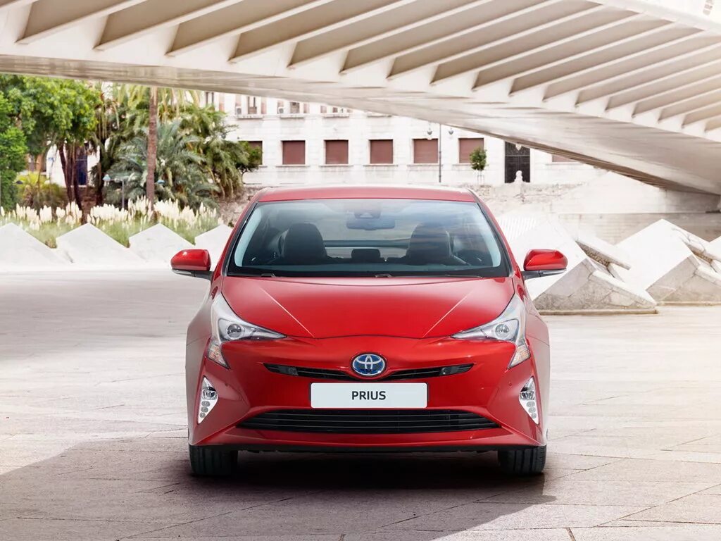 Приус 2015 года. Toyota Prius 2015. Тойота Приус 2016. Toyota Prius 50. Тойота Приус 2017.