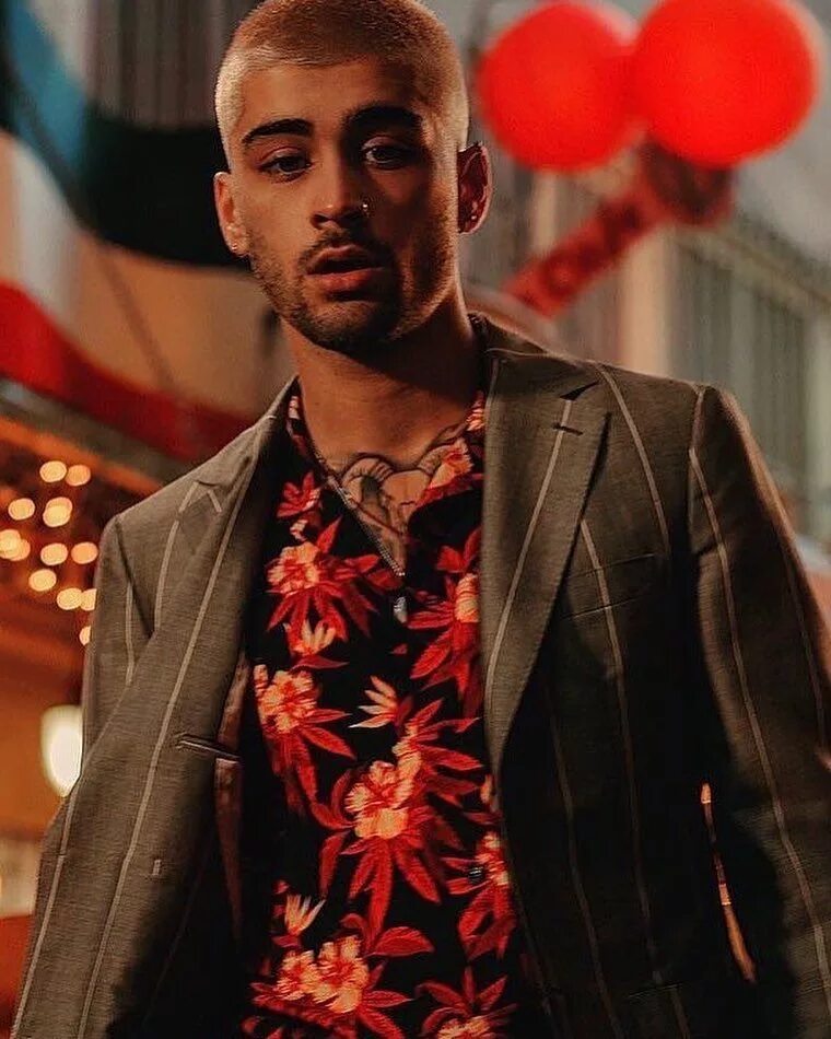 Зейн малик dusk till. Dusk till Dawn Зейн Малик. Зейн Малик и сиа. Zayn Sia Dusk till Dawn. Zayn Malik Dusk.