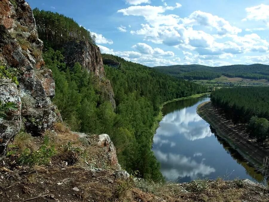 Какие водные объекты находятся в челябинской области. Барсучий Лог река ай. Река ай Златоуст. Река Златоуст сплав. Река ай Урал.