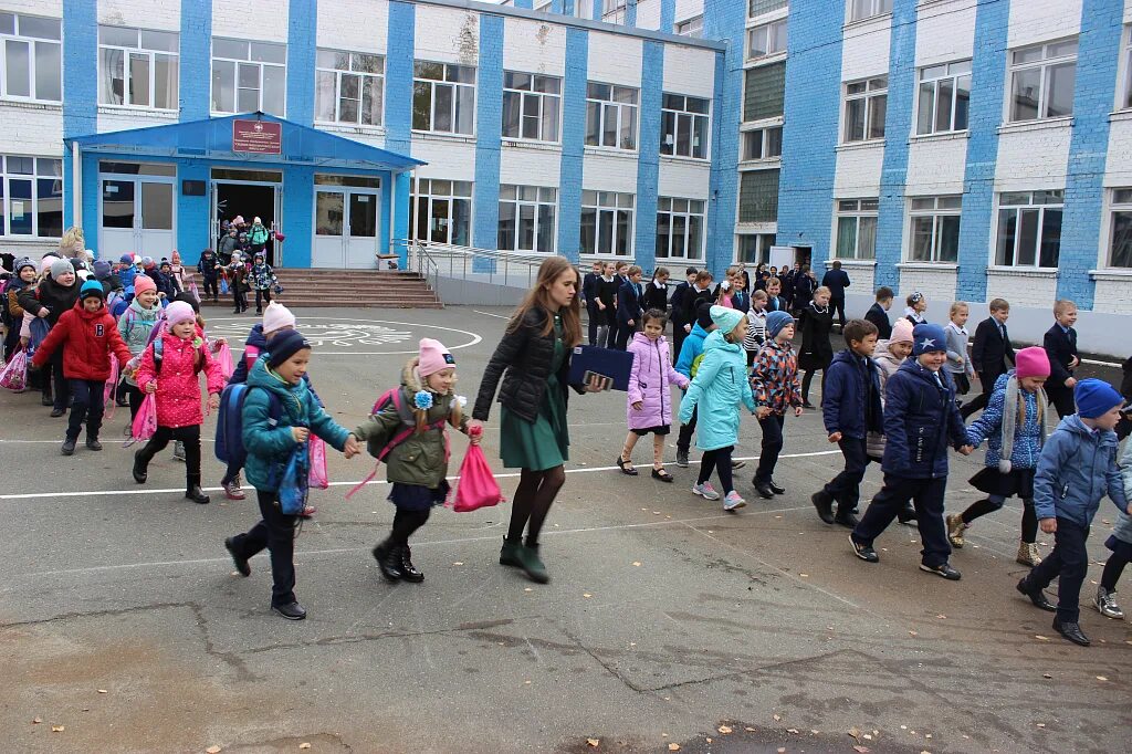 Какие школы эвакуировали