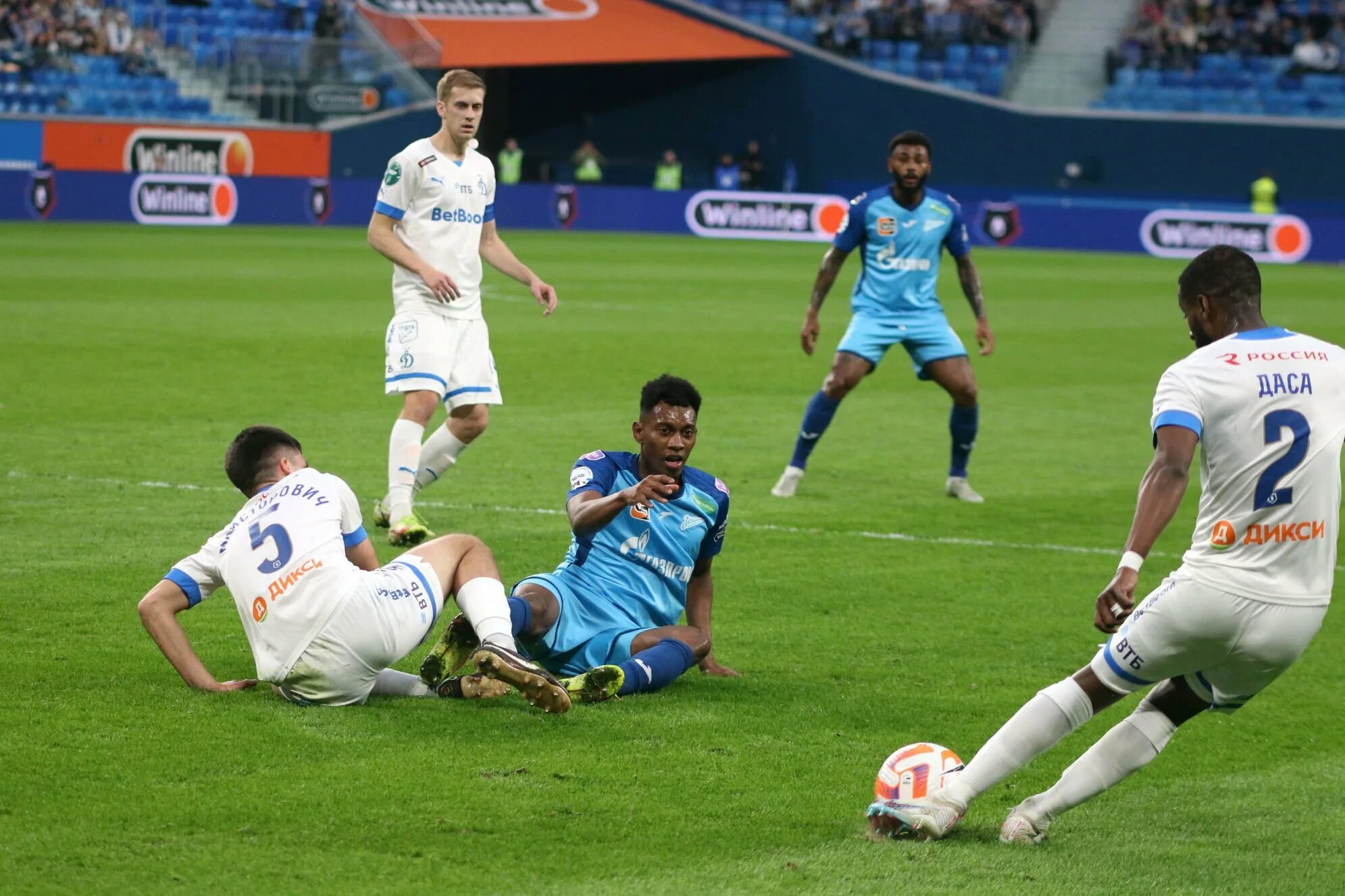 мостовой зенит. зенит динамо 3:1. зенит динамо спб. фк динамо москва 2010. зенит динамо спб.