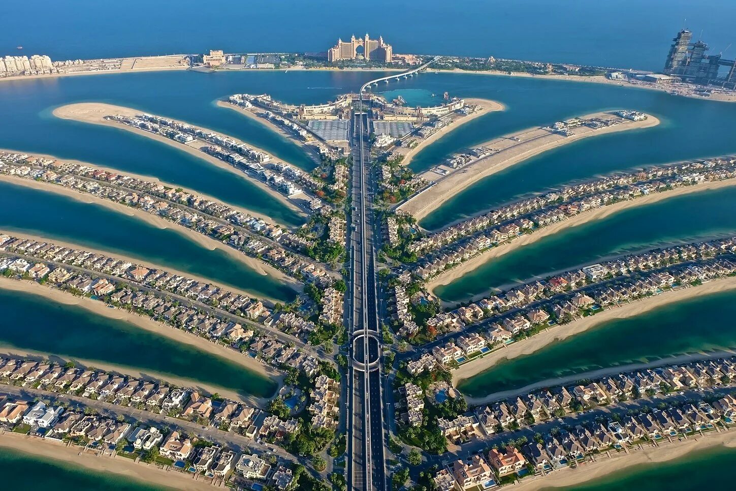 Дубай сейчас открыт. Дубай остров Пальма Джумейра. Пальма Джумейра Дубай 2022. Остров Palm Jumeirah в Дубае.