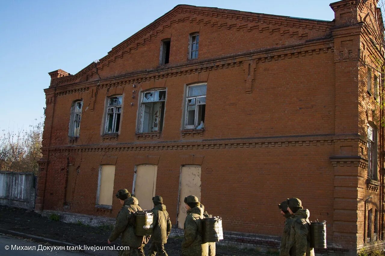 Исторический военный городок Новосибирск. Военный городок 17. 17 Военный городок Омск. 17 Военный городок 2000 год Новосибирск. Армейская 17
