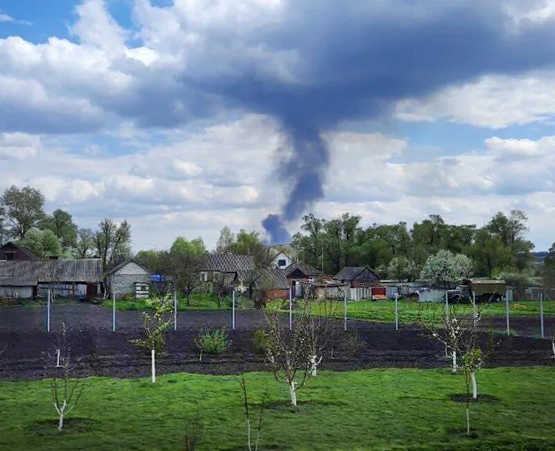 Взрывы в Белгородской области. Пожар на объекте Минобороны произошел в Белгородской области. Взрывы на границе Белгородской области. Взрывы в Белгородской области сейчас. Хлопки щекино