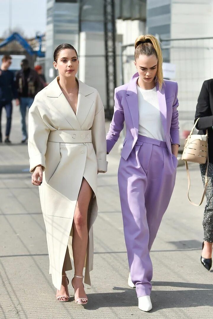 Кара делевинь и ее девушка фото Cara Delevingne evlenmeye karar verdi Magazin Haberleri