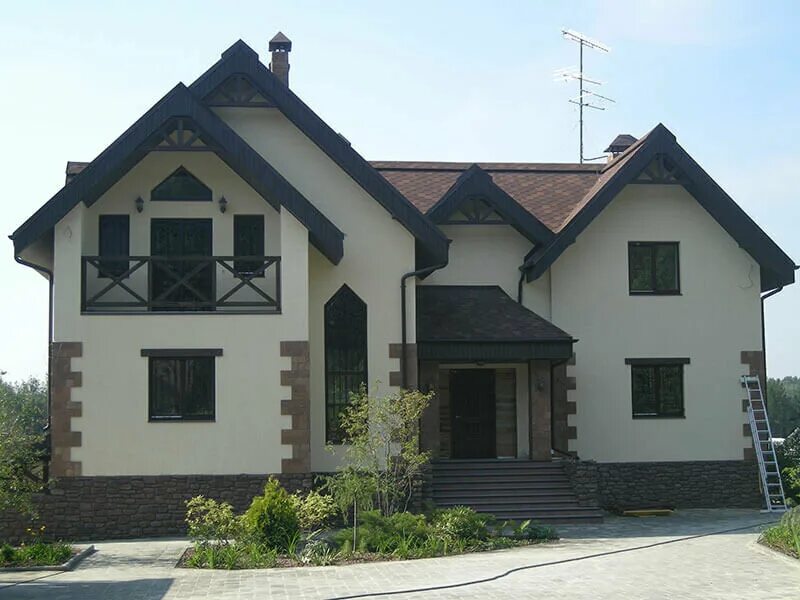 мокрый фасад картинки. сайдинг щепа и дранка. дом проект эвридика. тиравитин фото. фасад частного дома.