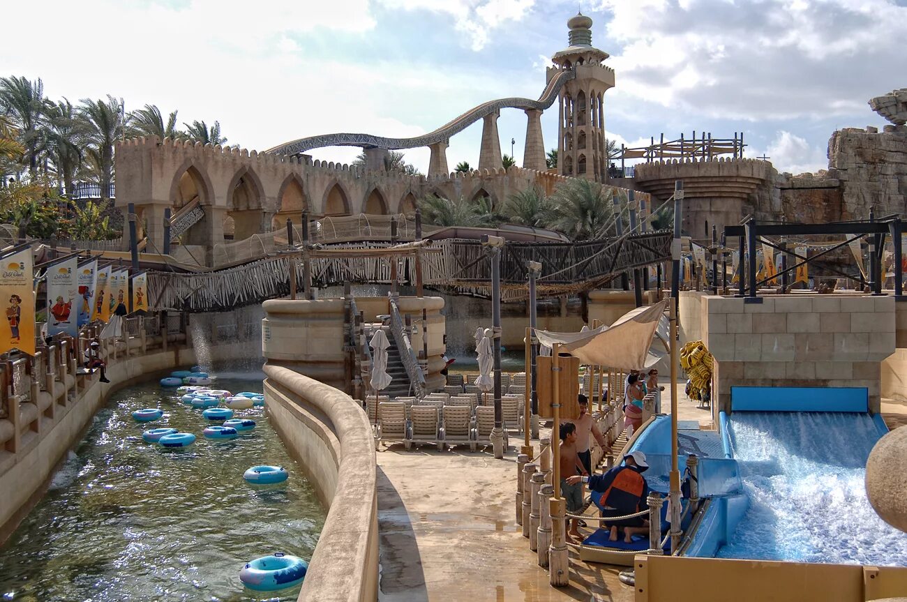 Wild wadi дубай. Аквапарк оаэ валд ваде. Аквапарк wild. Дубай молл аквапарк. Аквапарк дубай jumeirah.