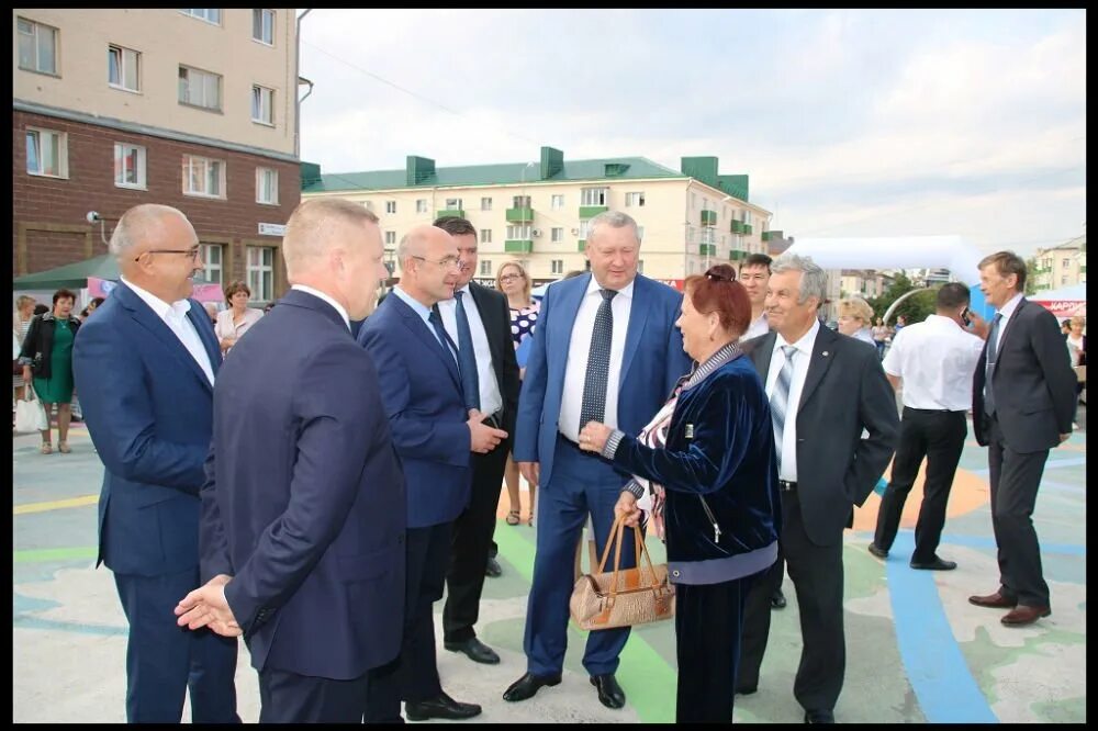 Больница город Кумертау. Кумертау больница Шваров. Врачи города Кумертау. Детская поликлиника кумертау