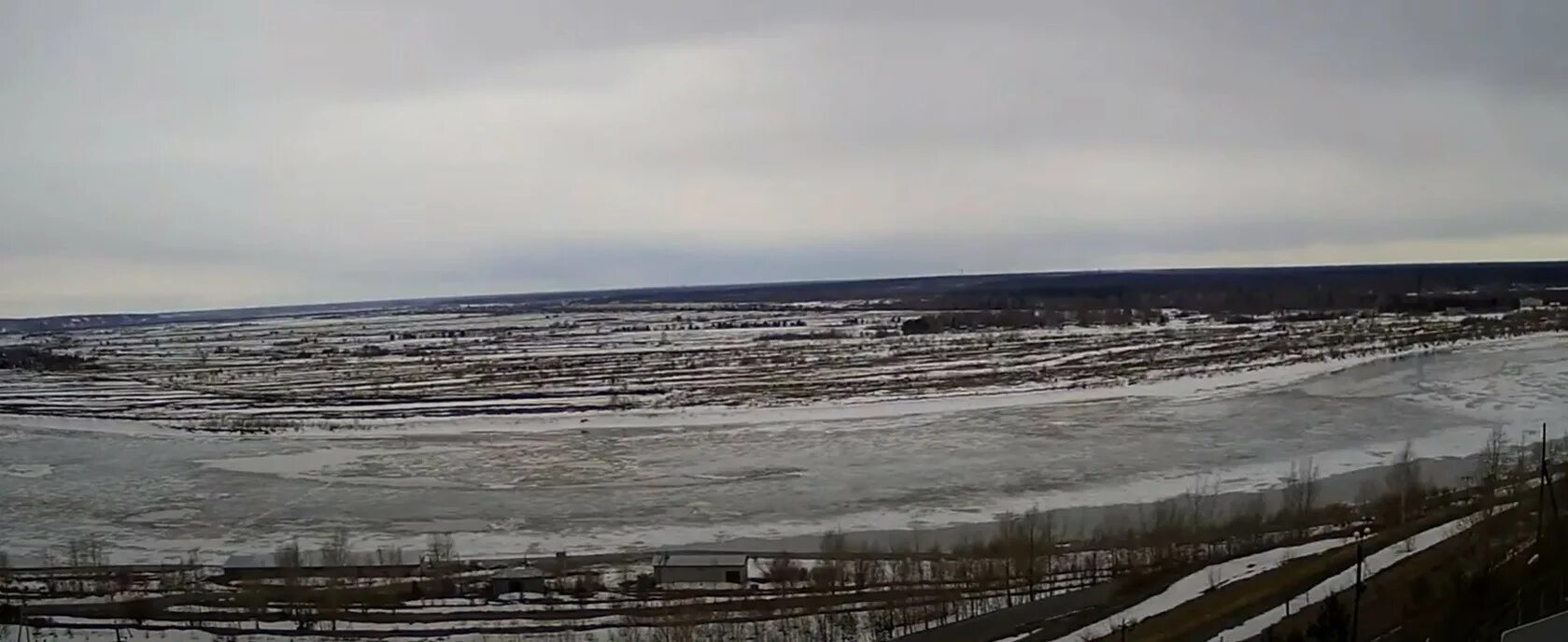 Томь в реальном времени томск. Ледоход на Оби в Томской области 2021. Ледоход на реке Обь в Томской области. Ледоход на Оби в Томской области. Ледоход на Томи.