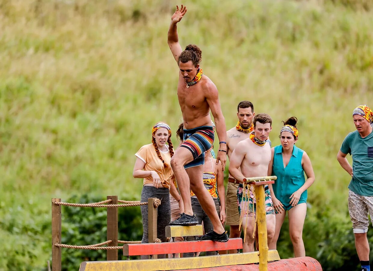 More survivor. Survivor 2025. survivor реалити-шоу. последний герой реалити шоу. реалити шоу survivor участники.
