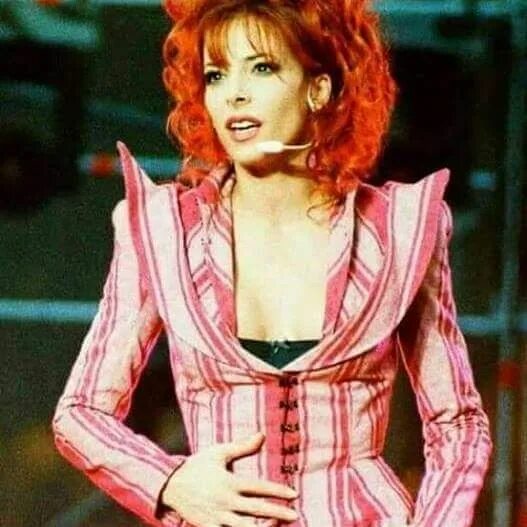 Mylene Farmer je te rends ton amour клип. Te rends