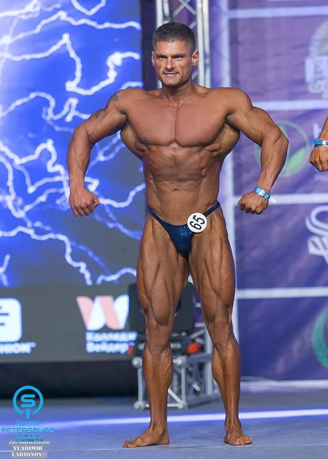 Бодибилдер санкт-петербург. Бодибилдеры из спб. Бодибилдинг санкт-петербург 2022. Бодибилдинг спб. Бодибилдинг в санкт петербурге.