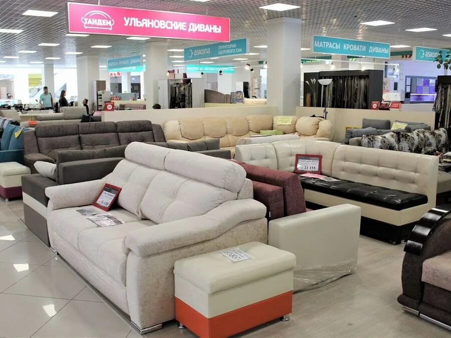 Диван уголок в магазине. Планета мебели тольятти южное шоссе. Планета мебель ангарск каталог. Планета мебели чита. Планета мебели диваны.