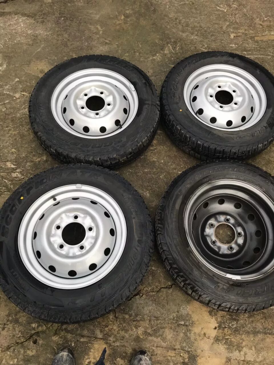 Штампы на ниву шевроле r16. Диск уаз r16 штампованные. Диск штамповка r16 нива. Диск колесный нива r16 штампованные. Штампованные диски r15 на шевроле нива.