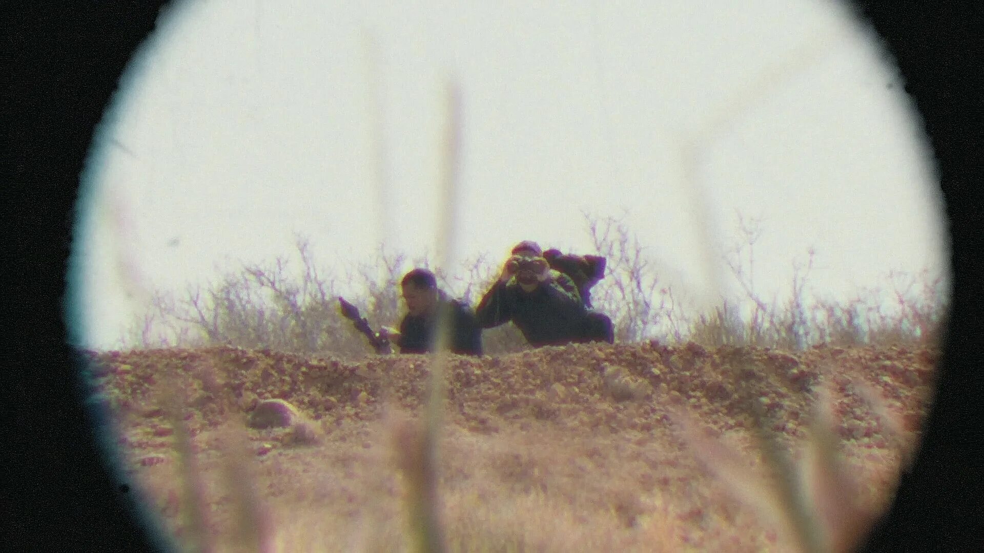 Sniper killed. Снайперский выстрел в голову. Выстрел снайпера в голову. Снайперский прицел в реальности.