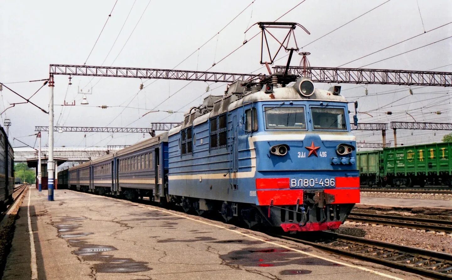 Электропоездов хабаровск. Станция Хабаровск 1. Вл80к 496. Эд1 электропоезд. Эд1.