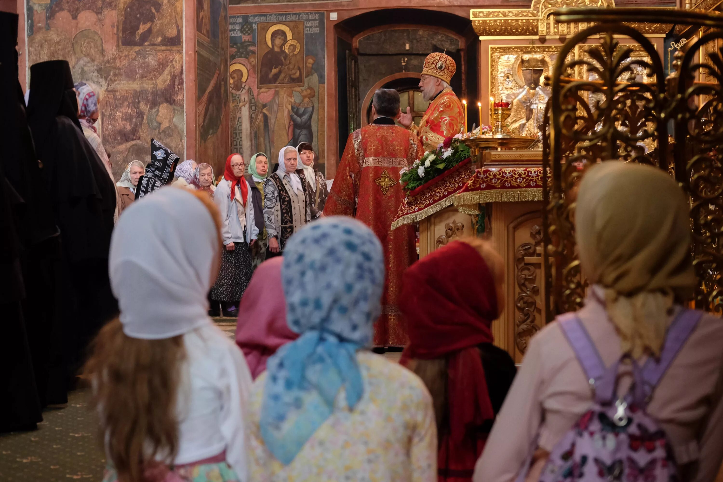 Монастырь в александрове. Свято-Успенский женский монастырь г. Александрова. Свято-Успенский девичий монастырь Александров. Успенский женский монастырь г Александров.