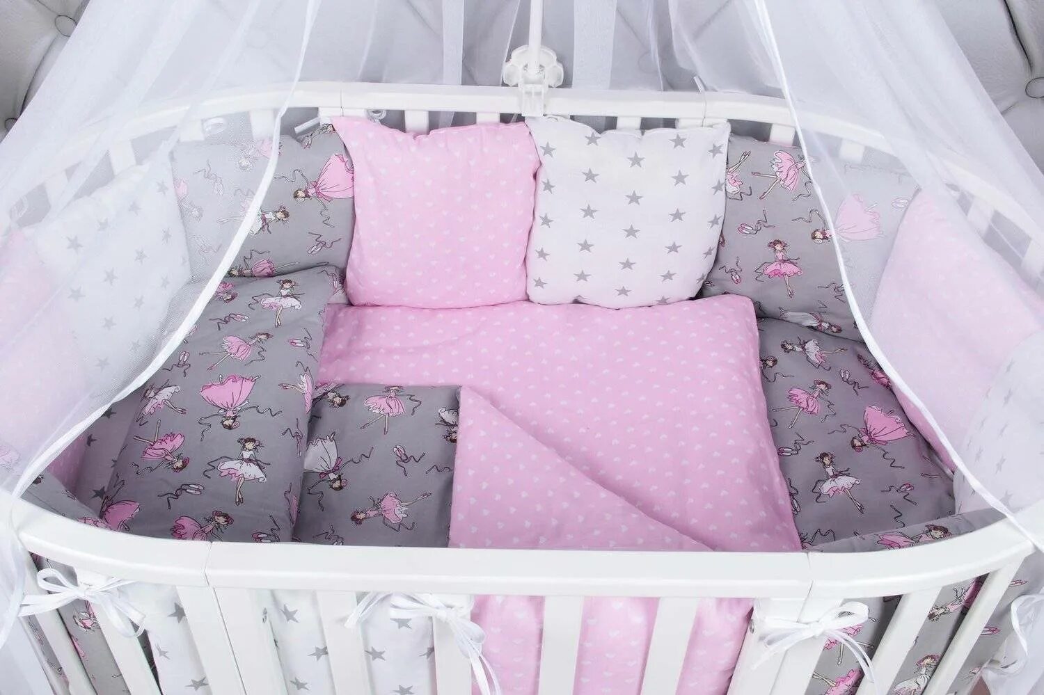 Феретти постельное белье для новорожденных. Однотонные бортики в кроватку для новорожденных. Борта в кроватку для новорожденных. Комплект детского белья в кроватку. Бортики в кроватку феретти.