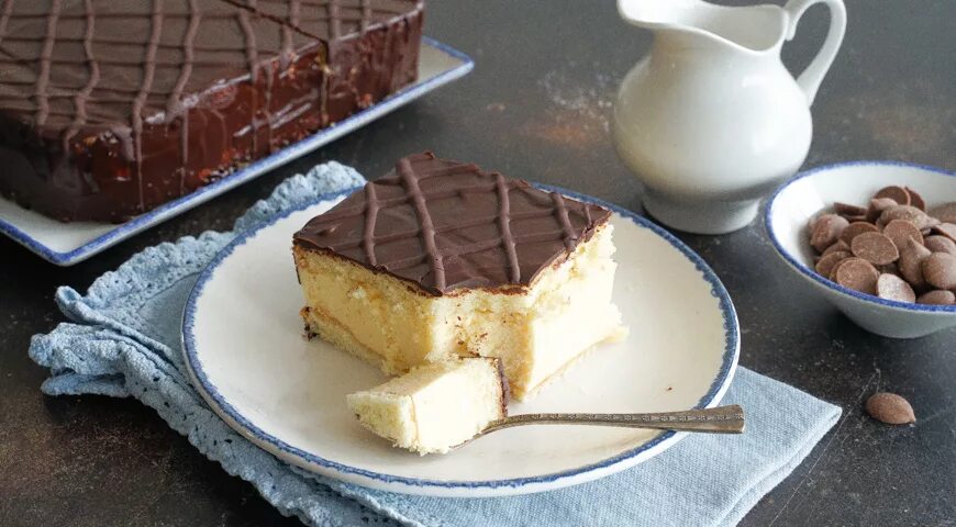 Торт птичье молоко ссср. Украшение торта птичье молоко. Торт лулу птичье молоко. Торт птичье молоко рецепт советских времен. Торт «птичье молоко» куликовский.