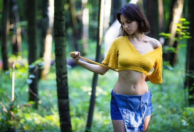 Сиси снохи в лесу фото
